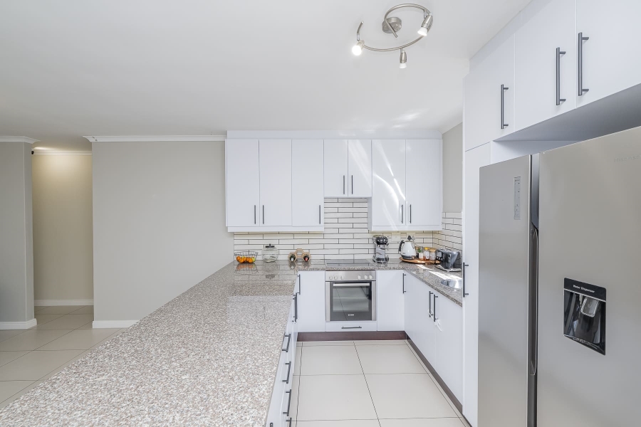 4 Bedroom Property for Sale in Pinehurst Western Cape